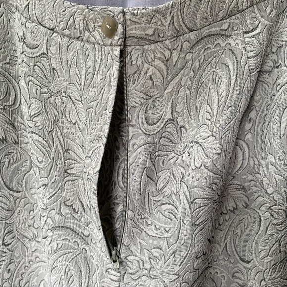 Penningtons Floral Skirt with Detailed material‎ - Picture 8 of 11